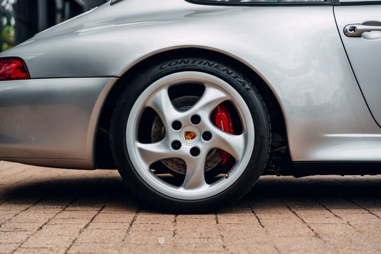 Porsche 993 Carrera 4S