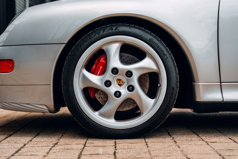 Porsche 993 Carrera 4S