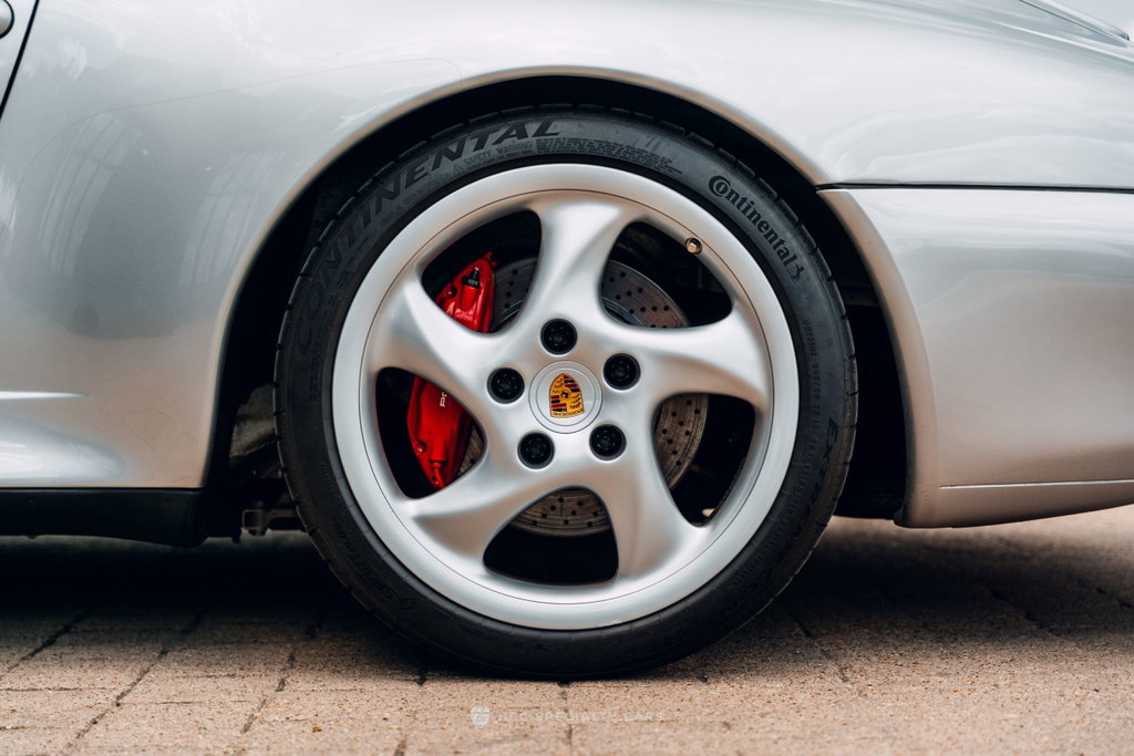 Porsche 993 Carrera 4S