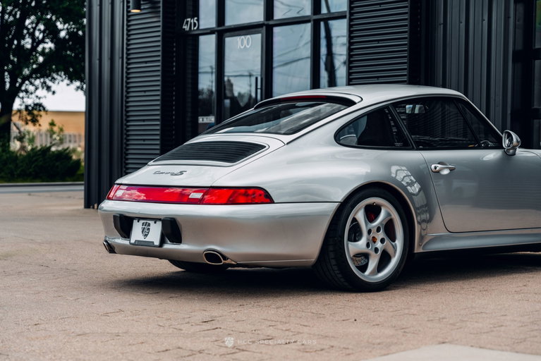 Porsche 993 Carrera 4S