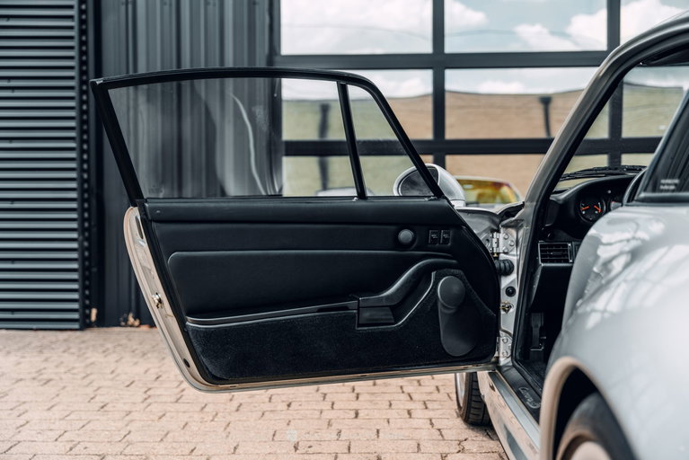 Porsche 993 Carrera 4S