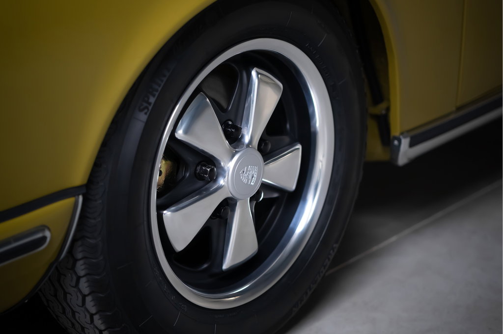 Porsche 911 T