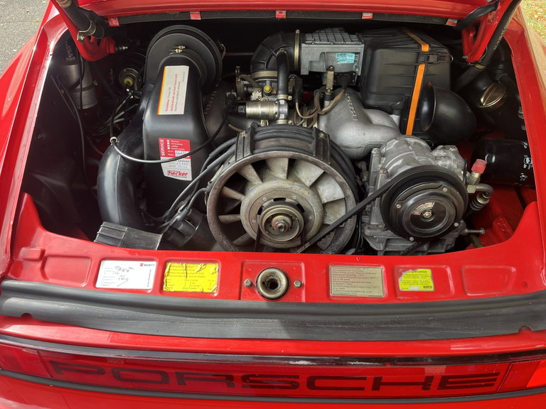 Porsche 911 Carrera 3.2 (KAT)