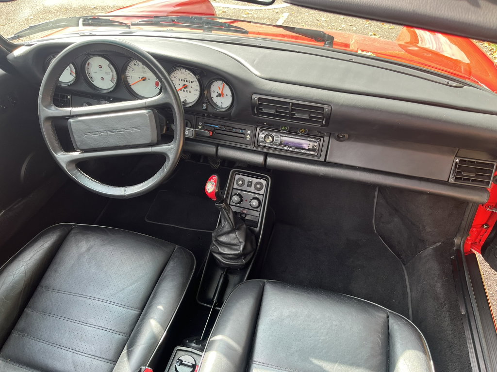 Porsche 911 Carrera 3.2 (KAT)