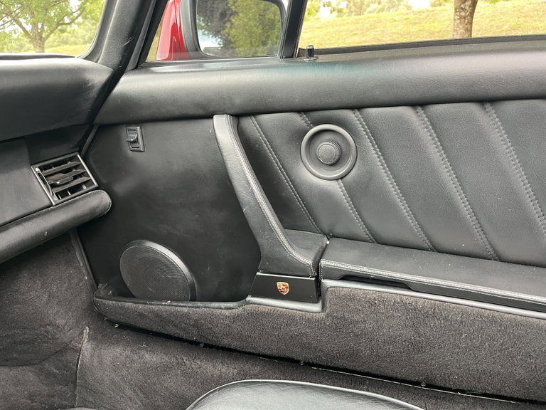 Porsche 911 Carrera 3.2 (KAT)
