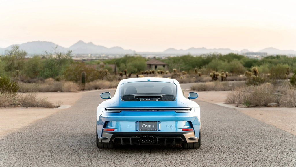Porsche 992 GT3 Touring