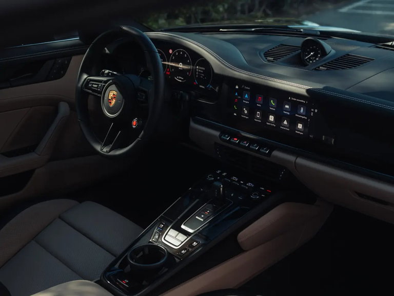 Porsche 992.2 Carrera 4S