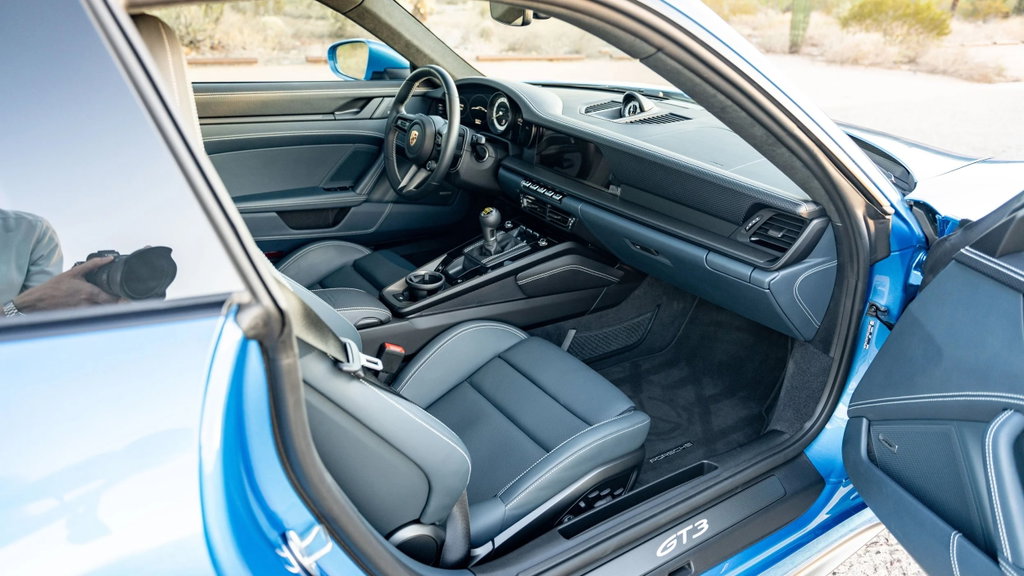 Porsche 992 GT3 Touring