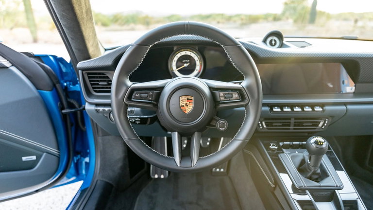 Porsche 992 GT3 Touring