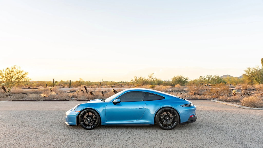Porsche 992 GT3 Touring