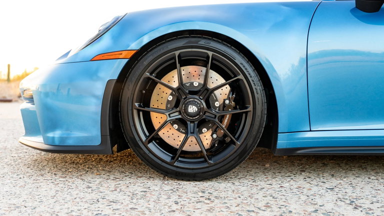 Porsche 992 GT3 Touring