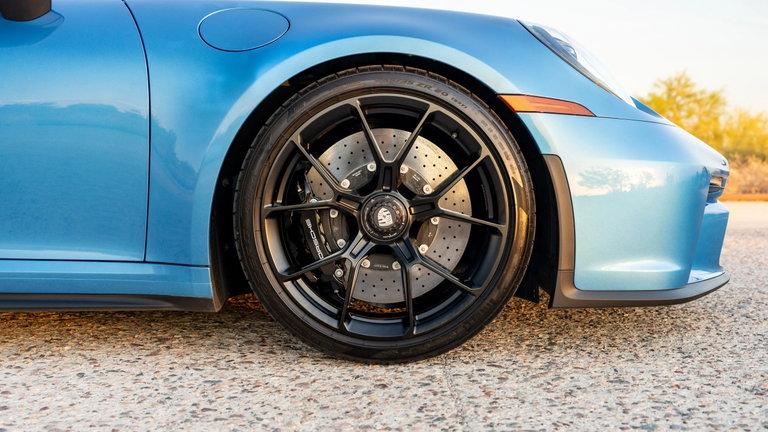 Porsche 992 GT3 Touring