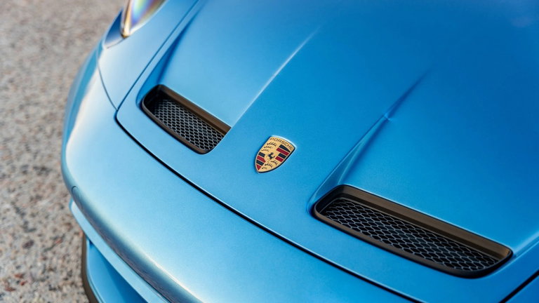 Porsche 992 GT3 Touring