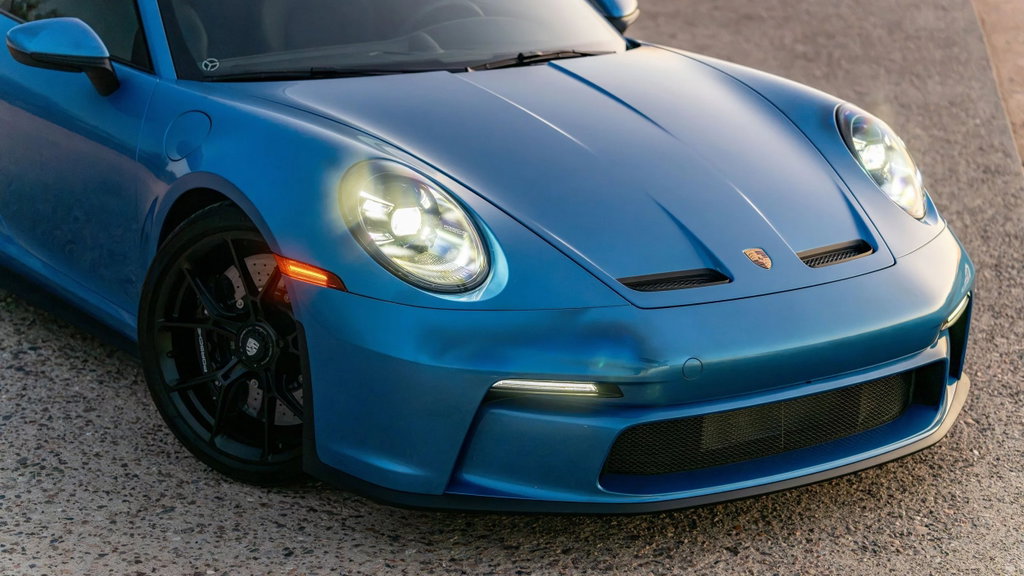 Porsche 992 GT3 Touring