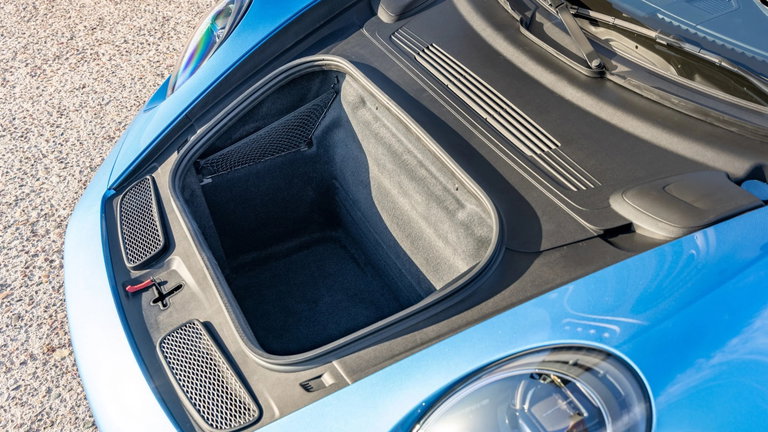 Porsche 992 GT3 Touring