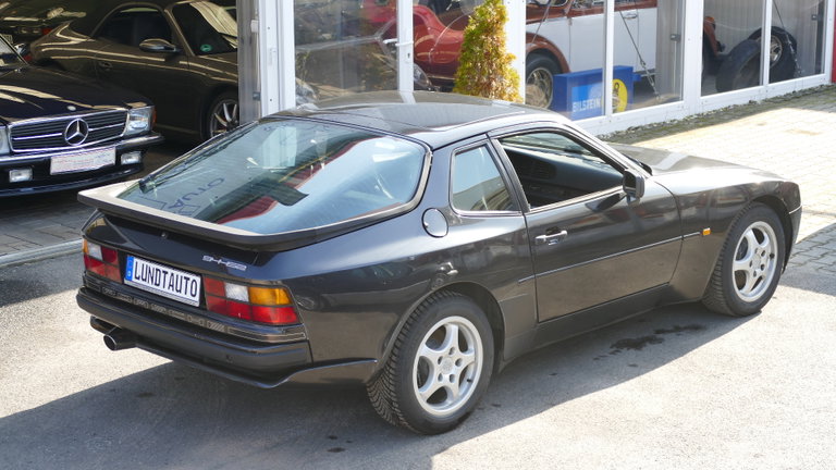 Porsche 944 S2 Coupé