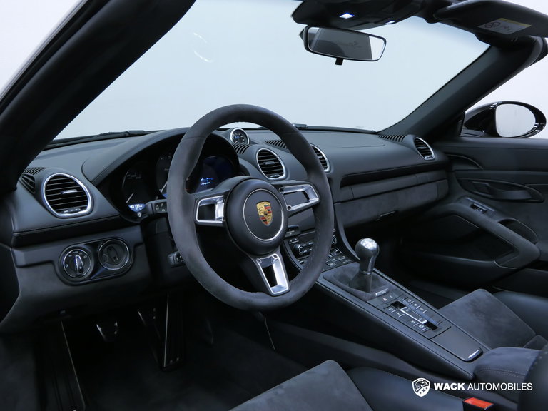 Porsche 718 Spyder