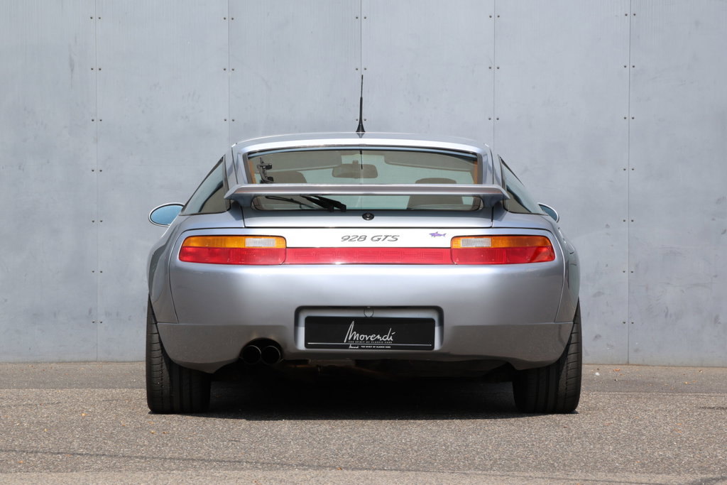 Porsche 928 GTS