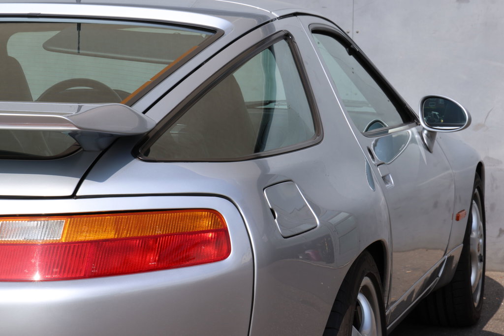 Porsche 928 GTS