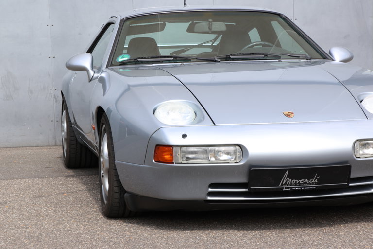 Porsche 928 GTS