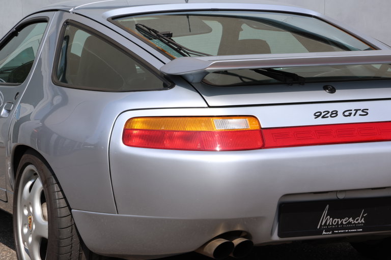 Porsche 928 GTS