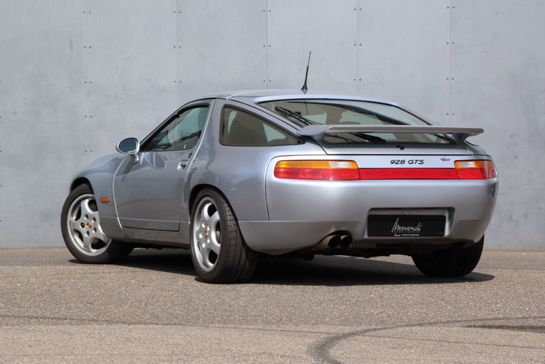 Porsche 928 GTS