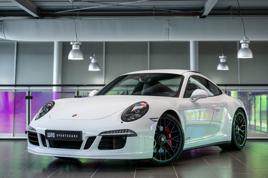 Porsche 991 Carrera GTS