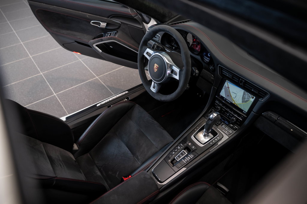 Porsche 991 Carrera GTS