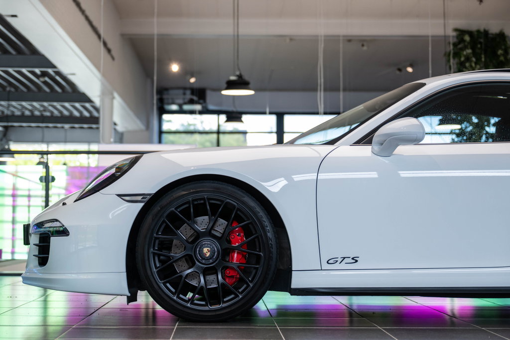Porsche 991 Carrera GTS