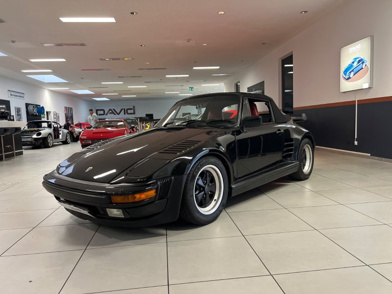 Porsche 911 Carrera 3.2