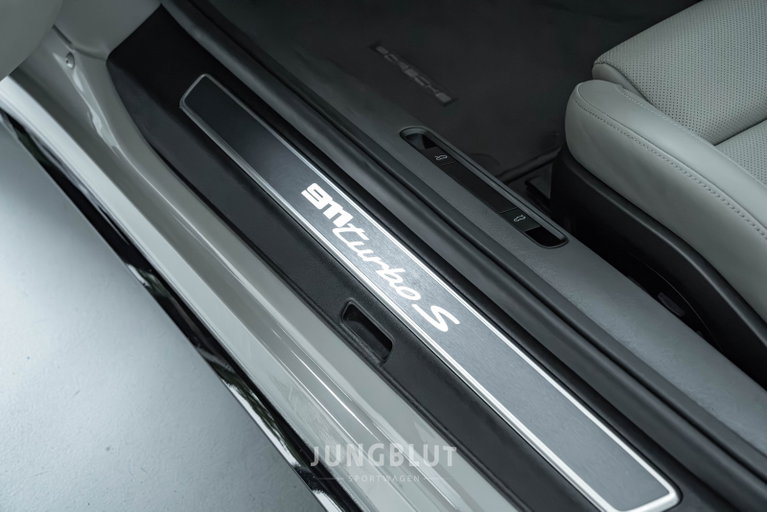 Porsche 992 Turbo S