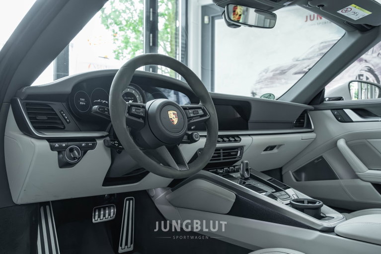Porsche 992 Turbo S