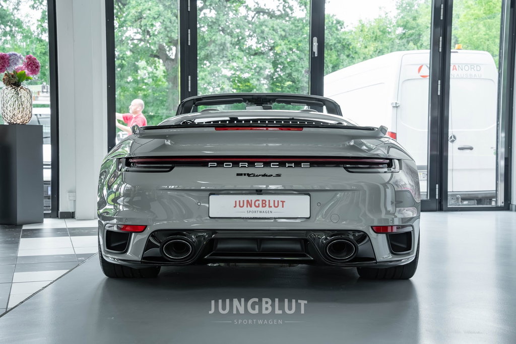 Porsche 992 Turbo S