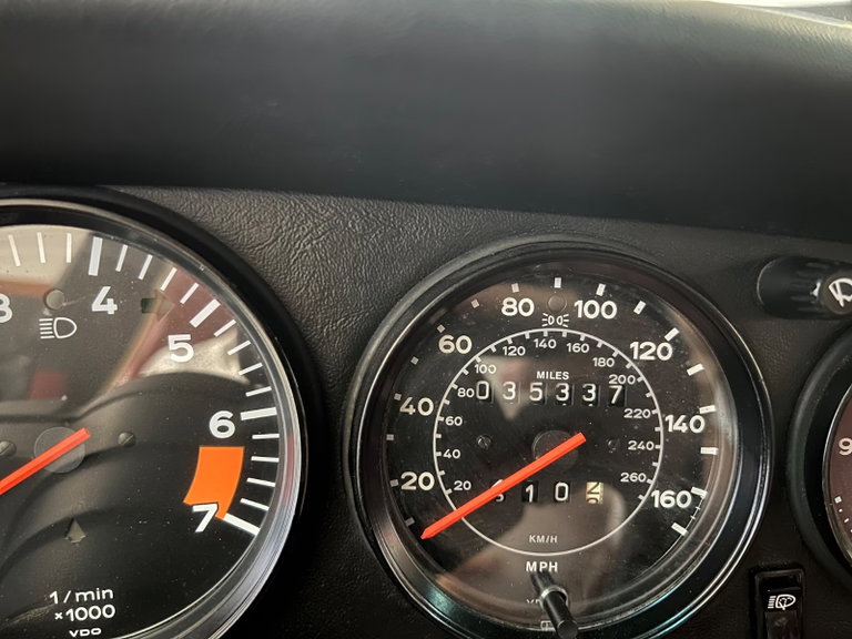Porsche 911 Carrera 3.2 (US)
