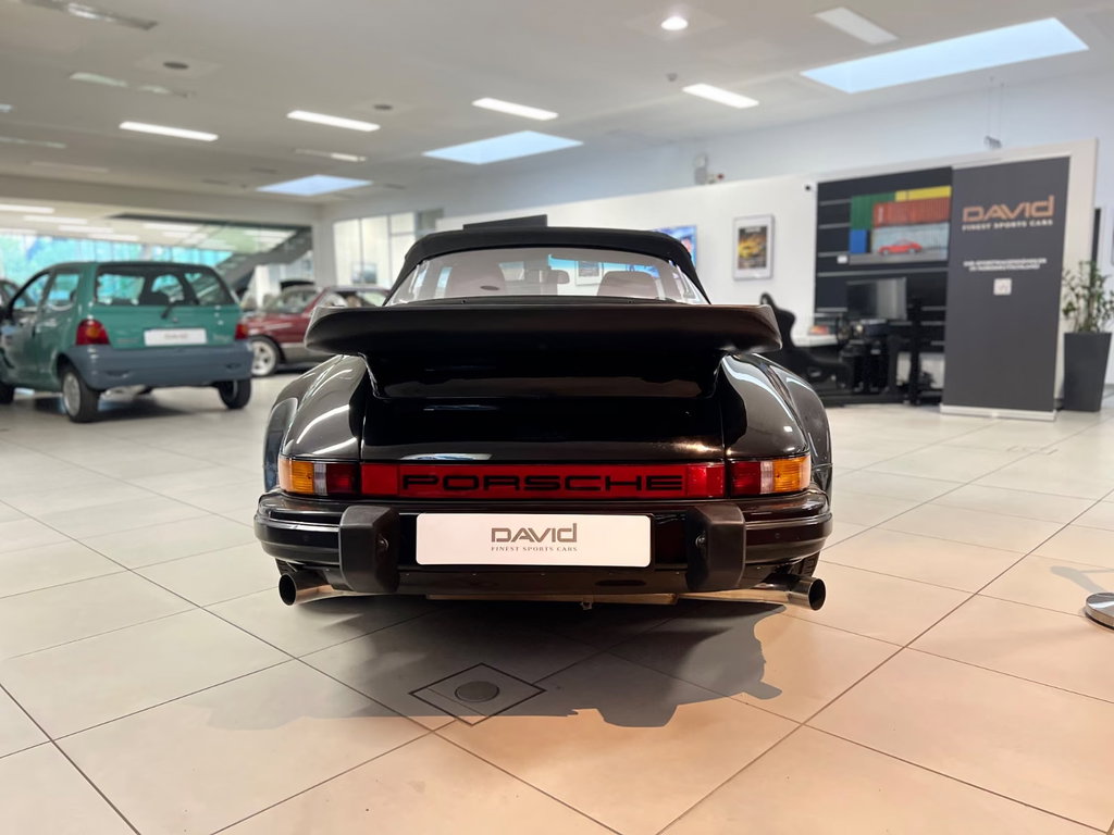 Porsche 911 Carrera 3.2 (US)