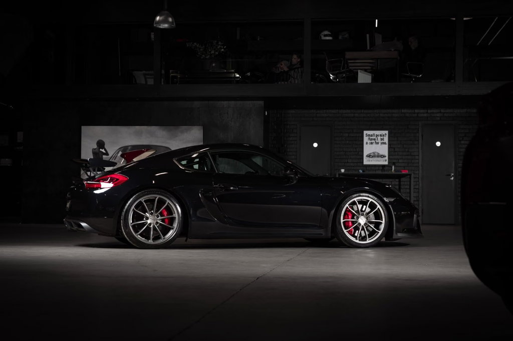 Porsche 981 Cayman GT4