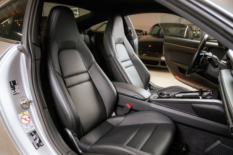 Porsche 992 Carrera S