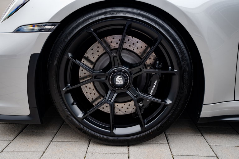 Porsche 992 GT3 Touring