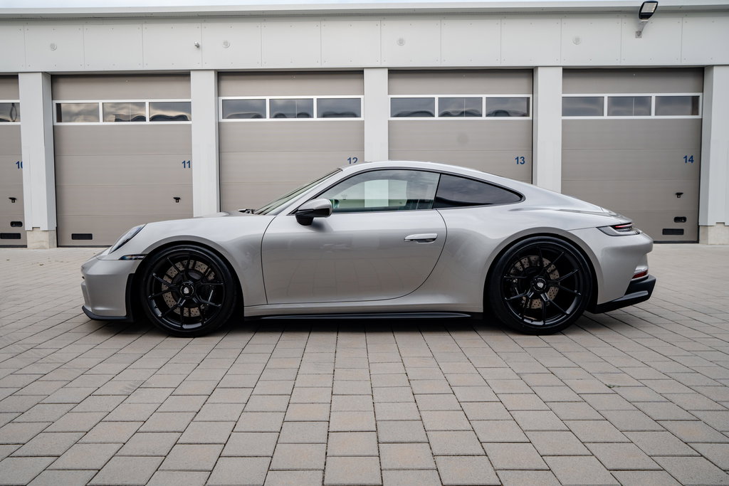 Porsche 992 GT3 Touring