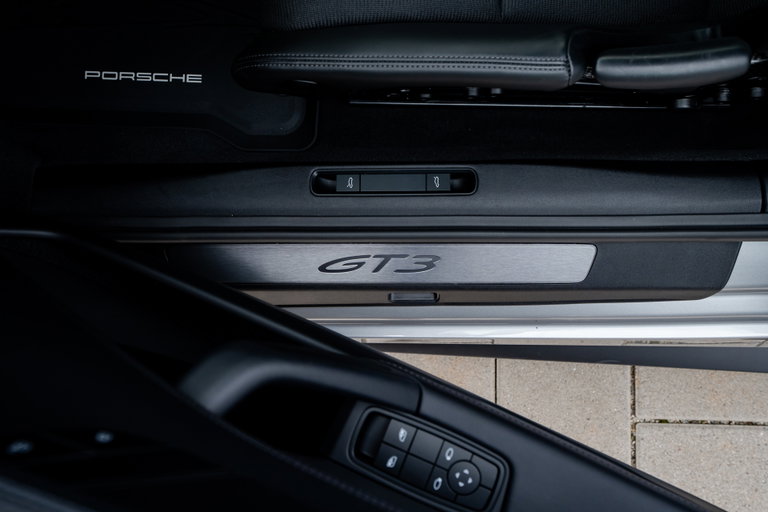 Porsche 992 GT3 Touring