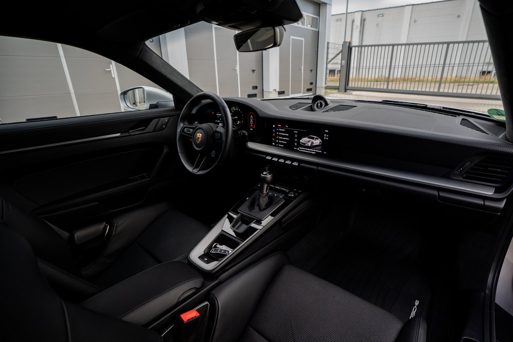 Porsche 992 GT3 Touring
