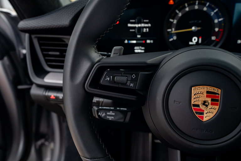 Porsche 992 GT3 Touring