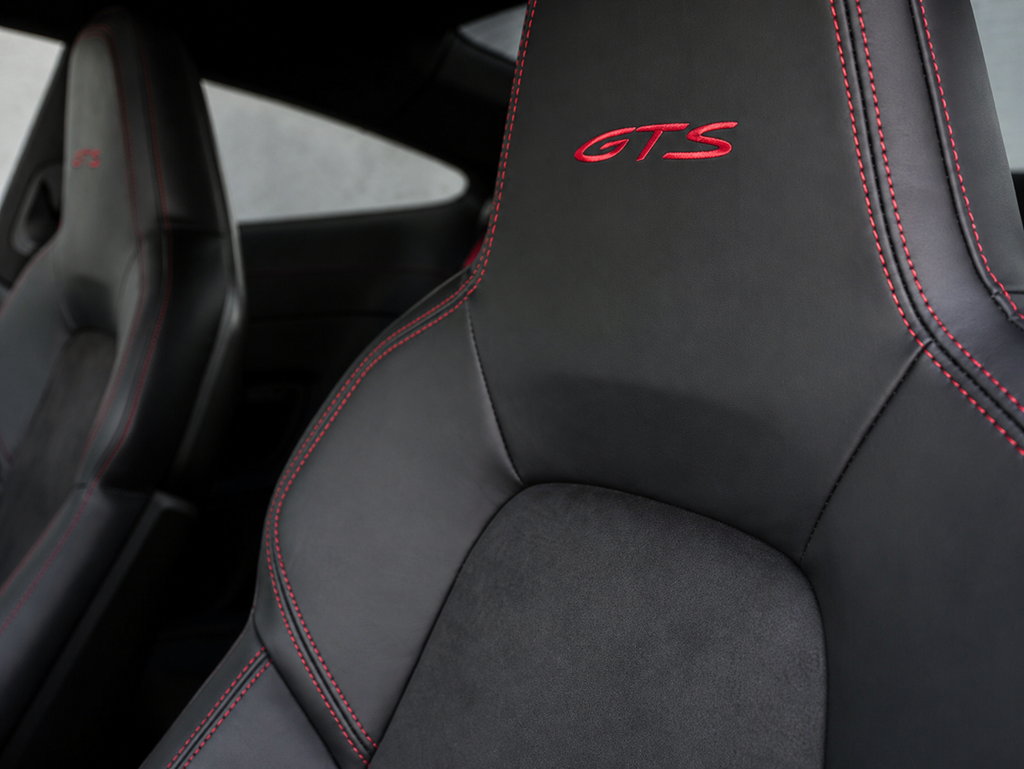 Porsche 992 Carrera GTS