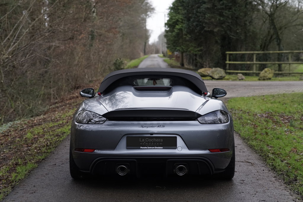 Porsche 718 Spyder RS