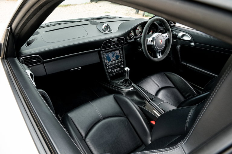 Porsche 997.2 Carrera GTS