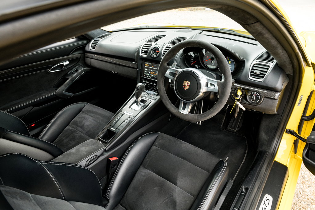 Porsche 981 Cayman GTS