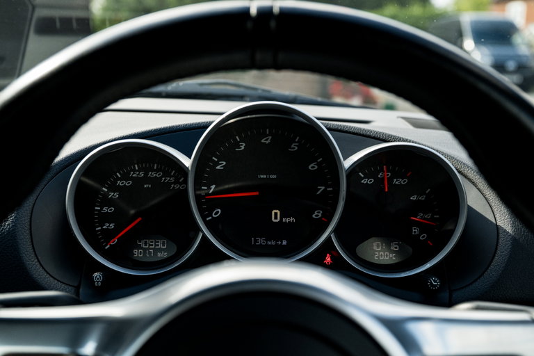 Porsche 987 Cayman R