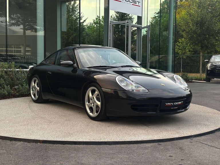 Porsche 996 Carrera 4 Millennium Edition
