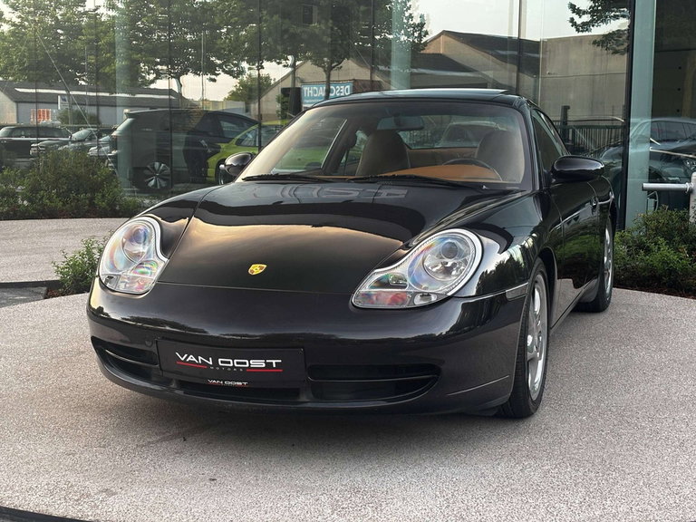Porsche 996 Carrera 4 Millennium Edition