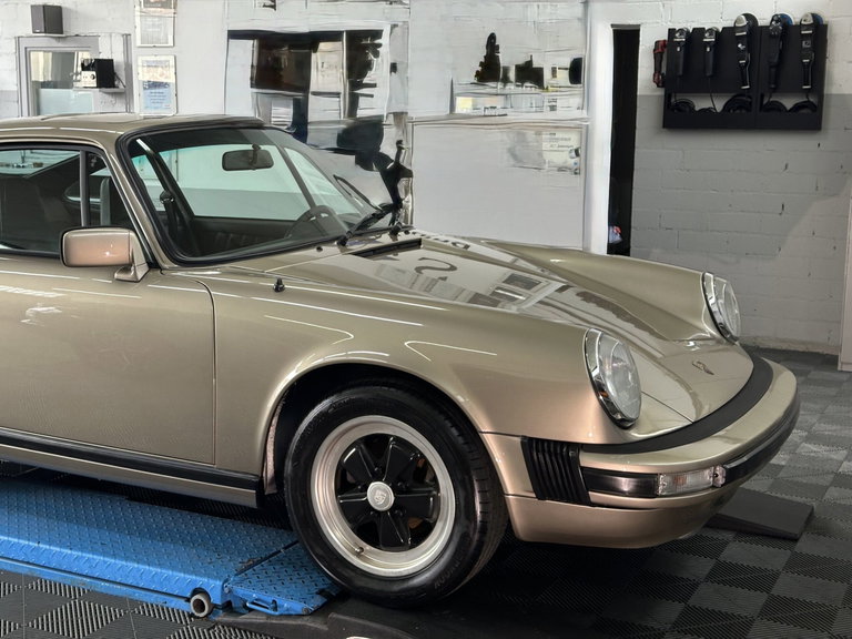 Porsche 911 SC